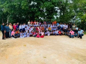 A large group of students and adults.